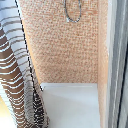 La Maison Di Zia Annina Гостевой дом Ольбия